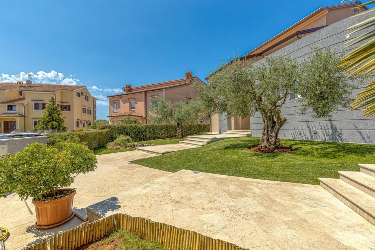Apartment Complex Irena With Pool Poreč Extérieur photo
