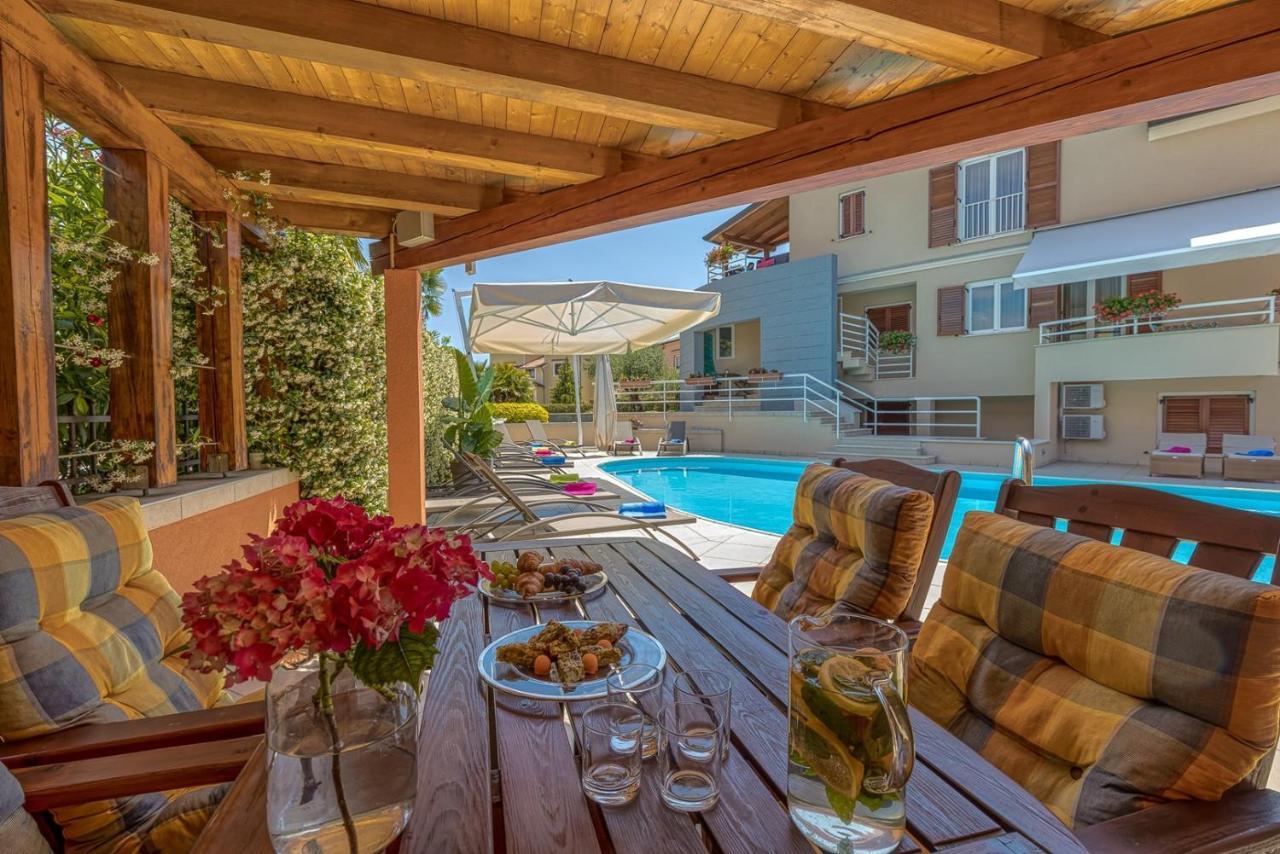 Apartment Complex Irena With Pool Poreč Extérieur photo