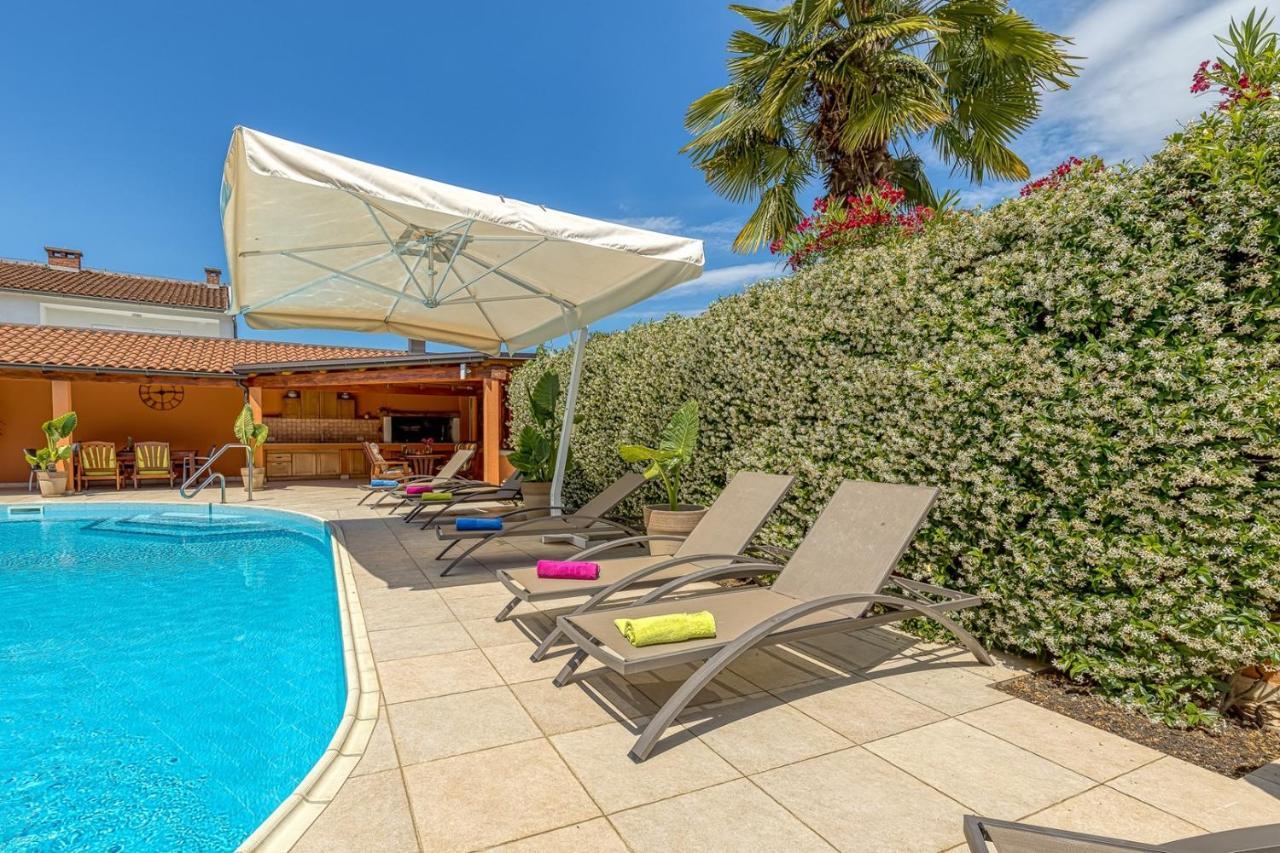 Apartment Complex Irena With Pool Poreč Extérieur photo