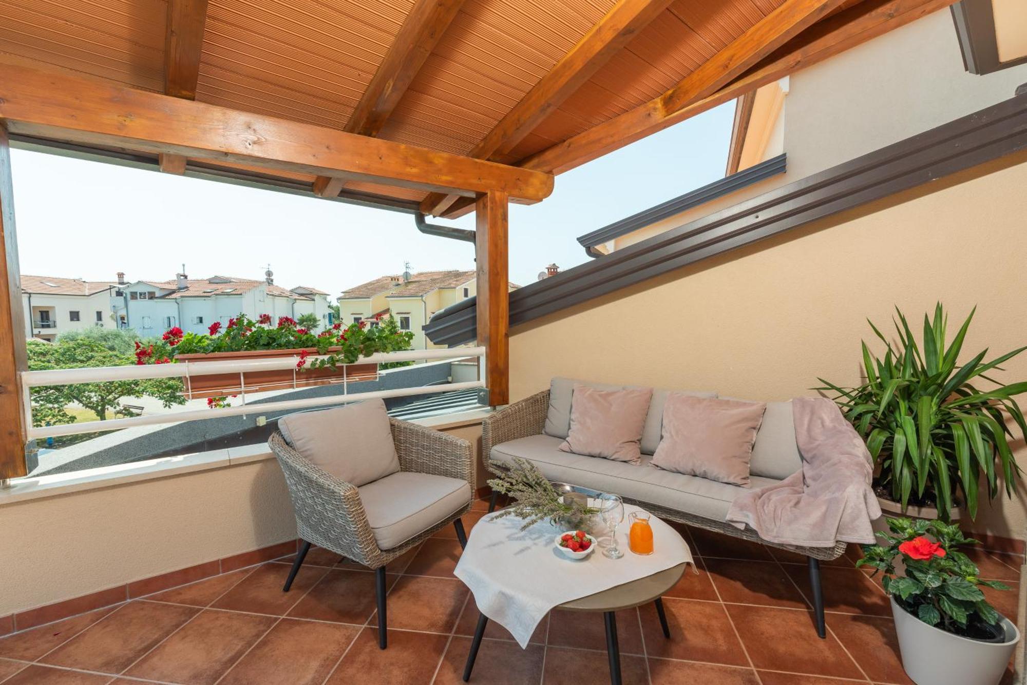 Apartment Complex Irena With Pool Poreč Extérieur photo